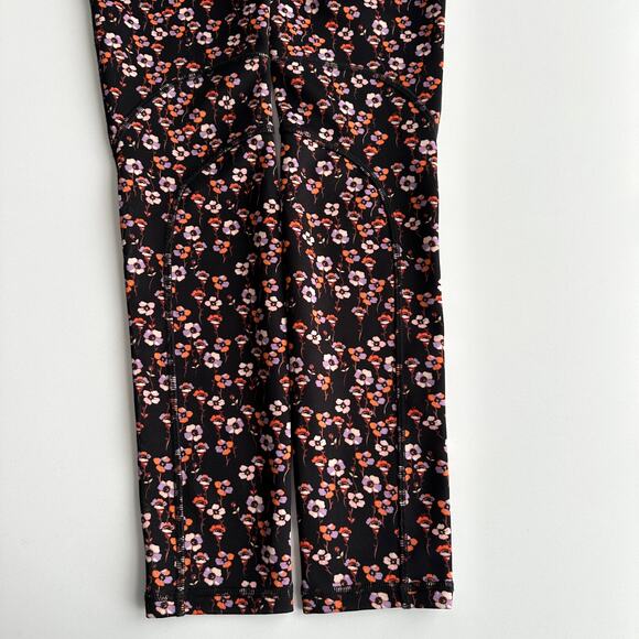 Giambattista Valli NWT Made in Italy Dark Floral Structured Seaming Leggings 6 8 - Picture 12 of 12